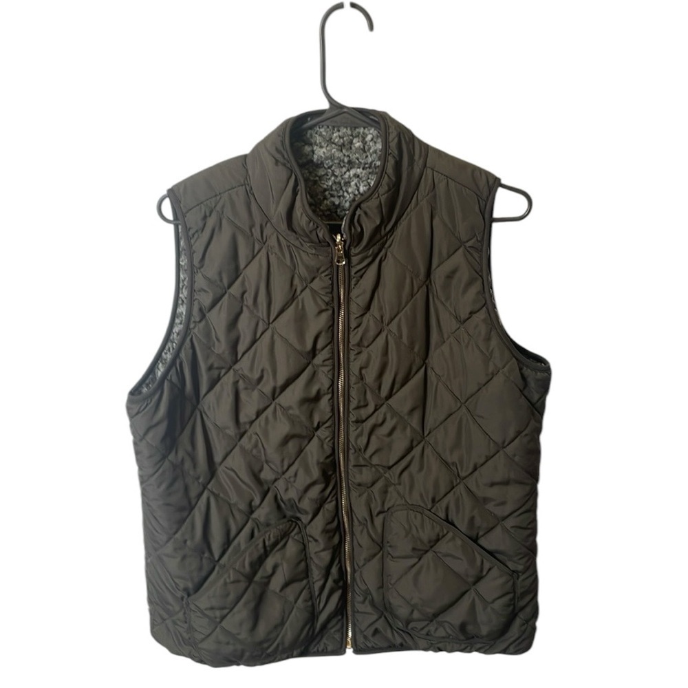 MAURICES OLIVE COLORED FLEECE REVERSIBLE ZIP UP VEST FRONT POCKETS SIZE LARGE